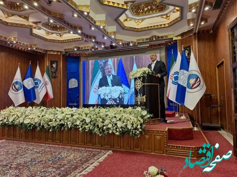 صنعت بیمه در جریان تکانه های اقتصادی کشور موفق عمل کرده است