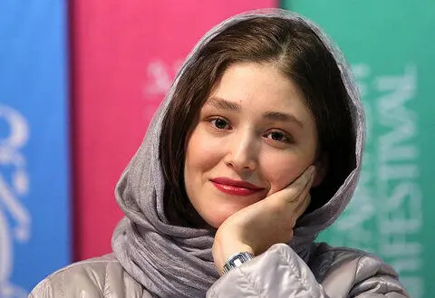 ادا و اصول عجیب زن نوید محمد زاده حسابی جنجال به پا کرد + عکس