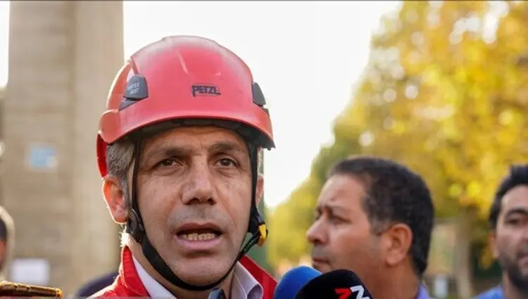 لطفا مردم از حضور در محل حوادث جنگ خودداری کنند 