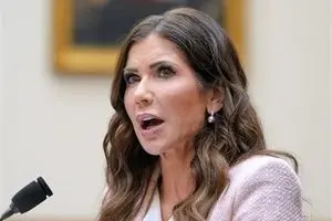 خبر فوری از برکناری وزیر امنیت داخلی آمریکا