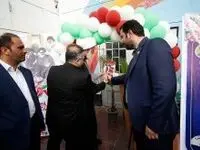 زنگ پیروزی انقلاب در مدارس کیش به صدا درآمد