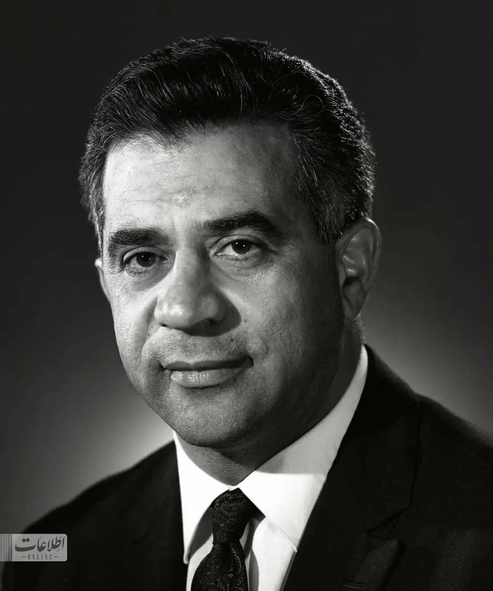 نخستین مسئول دولت با ورود این فرد به ایران استعفا داد 