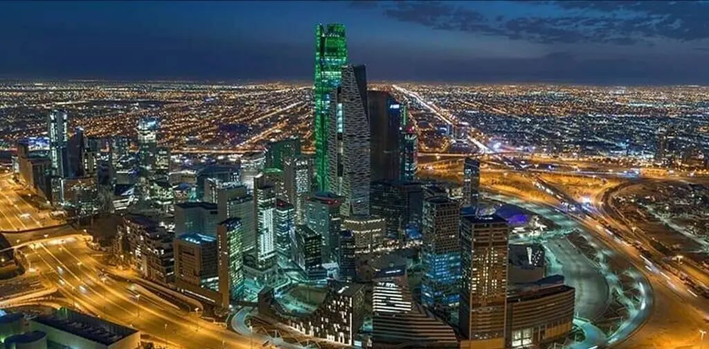 بن‌بست هرمز؛ چگونه جنگ ایران نقاط کور اقتصاد سعودی را در معرض دید جهانیان قرار داد؟ 