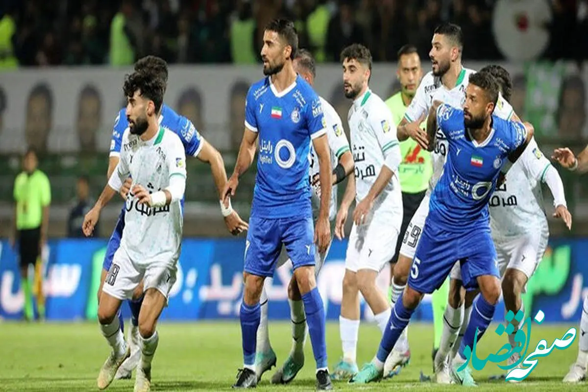 اخراج یک پرسپولیسی مقابل استقلال ؟ / نظر کارشناس داوری روی صحنه مشکوک ! 