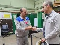 دیدار صمیمانه مدیرعامل شرکت پتروشیمی خوزستان با کارگران