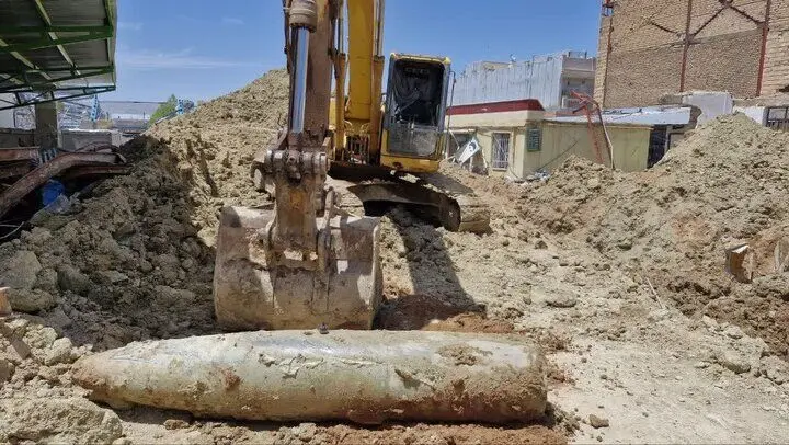 بمب یک‌تنی در شهرستان دلفان لرستان خنثی شد