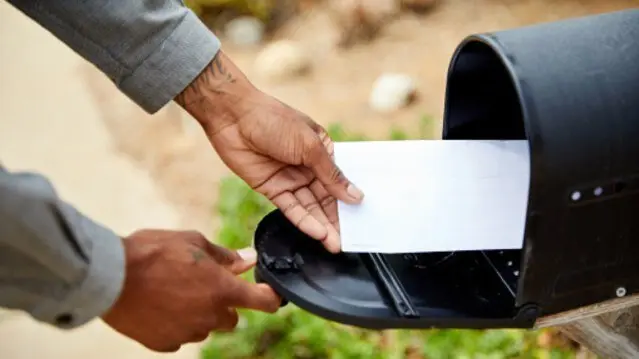 موارد مشکوک را به ۱۱۰، ۱۱۳ و ۱۱۴ اطلاع‌رسانی کنید