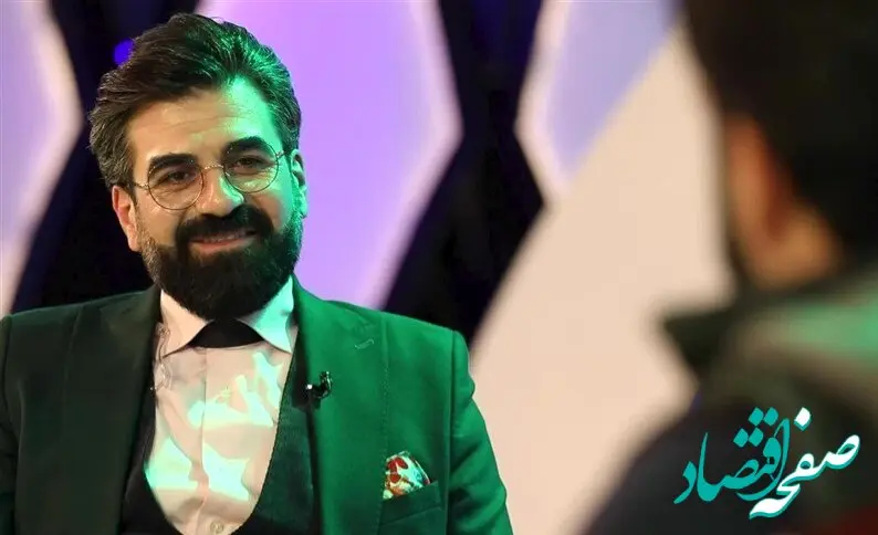 عکس پدر پسری مجری برنامه محفل در آغوش یکدیگر