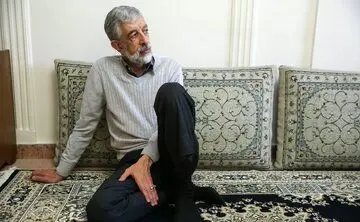 تصویری متفاوت از برادر غلامعلی حدادعادل همراه با دوستانش