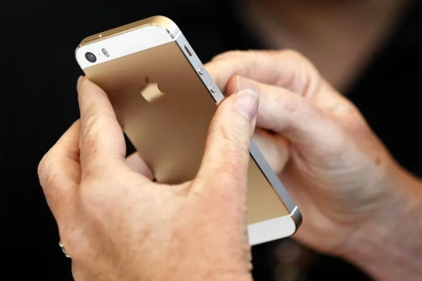  قیمت جدید انواع گوشی آیفون ۵c و ۵S امروز یکشنبه ۱۰ فروردین ۱۴۰۴