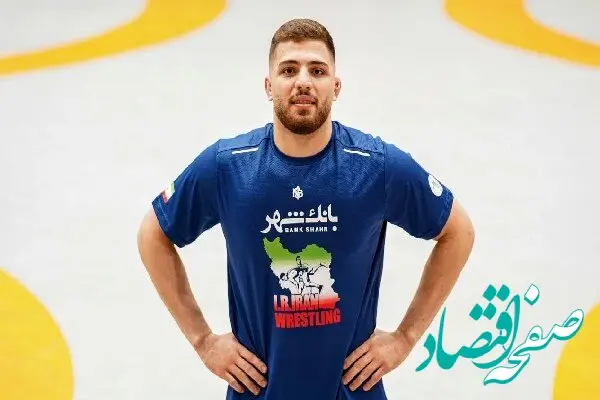 مدال نقره ابوالفضل بابالو در رقابت‌های کشتی آزاد زاگرب