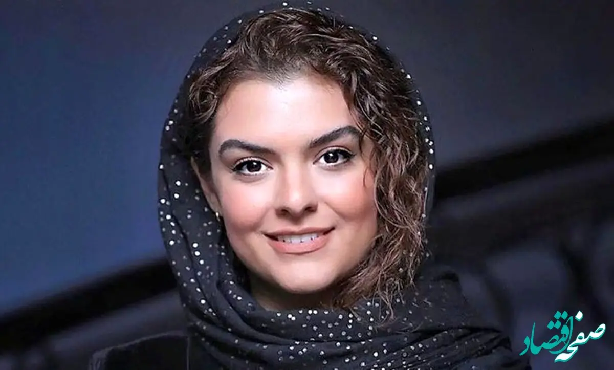 عکس سلفی جدید دنیا مدنی و نوزادش در آینه حسابی حاشیه ساز شد