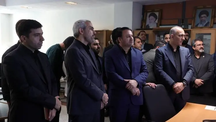بازدید وزیر اقتصاد از مرکز داده‌های بانک سپه