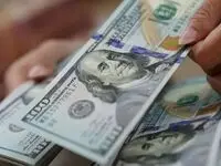 فروش ۱۰ هزار دلاری ارز در بانک‌ها تا کی ادامه دارد؟