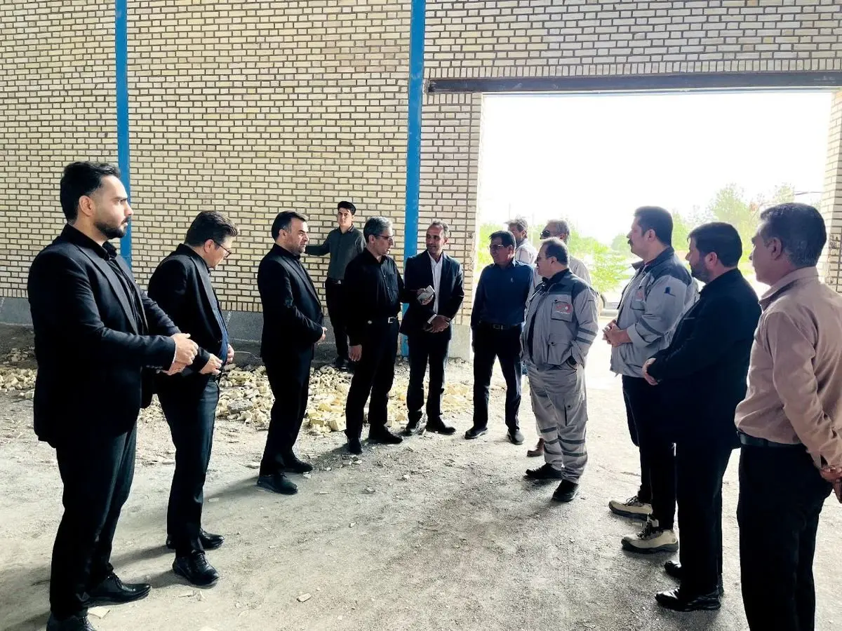 بازدید مدیرعامل شرکت فرآوری معدنی اپال کانی پارس از پروژه سالن ورزشی چندمنظوره شهر قاسم‌آباد