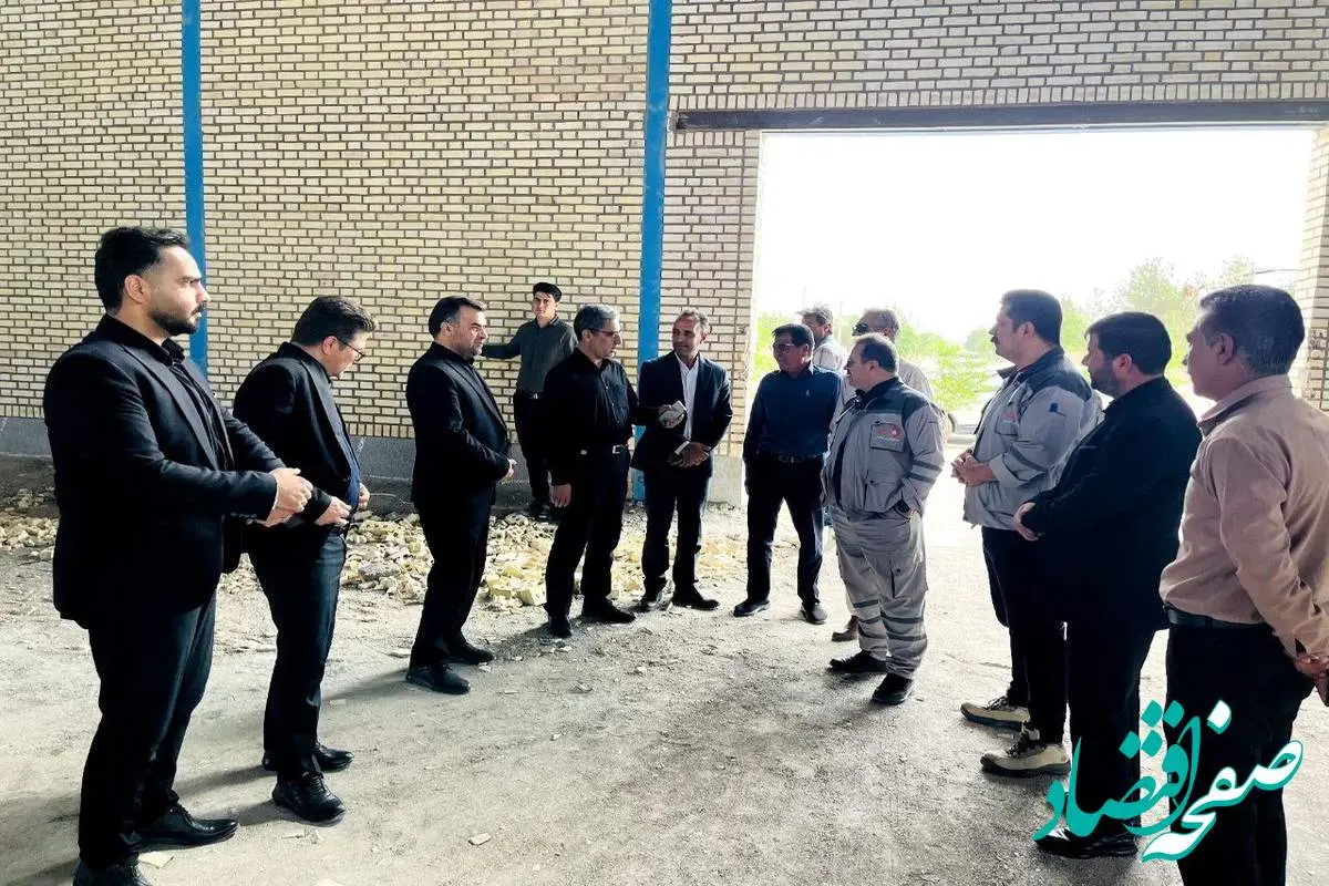 بازدید مدیرعامل شرکت فرآوری معدنی اپال کانی پارس از پروژه سالن ورزشی چندمنظوره شهر قاسمآباد
