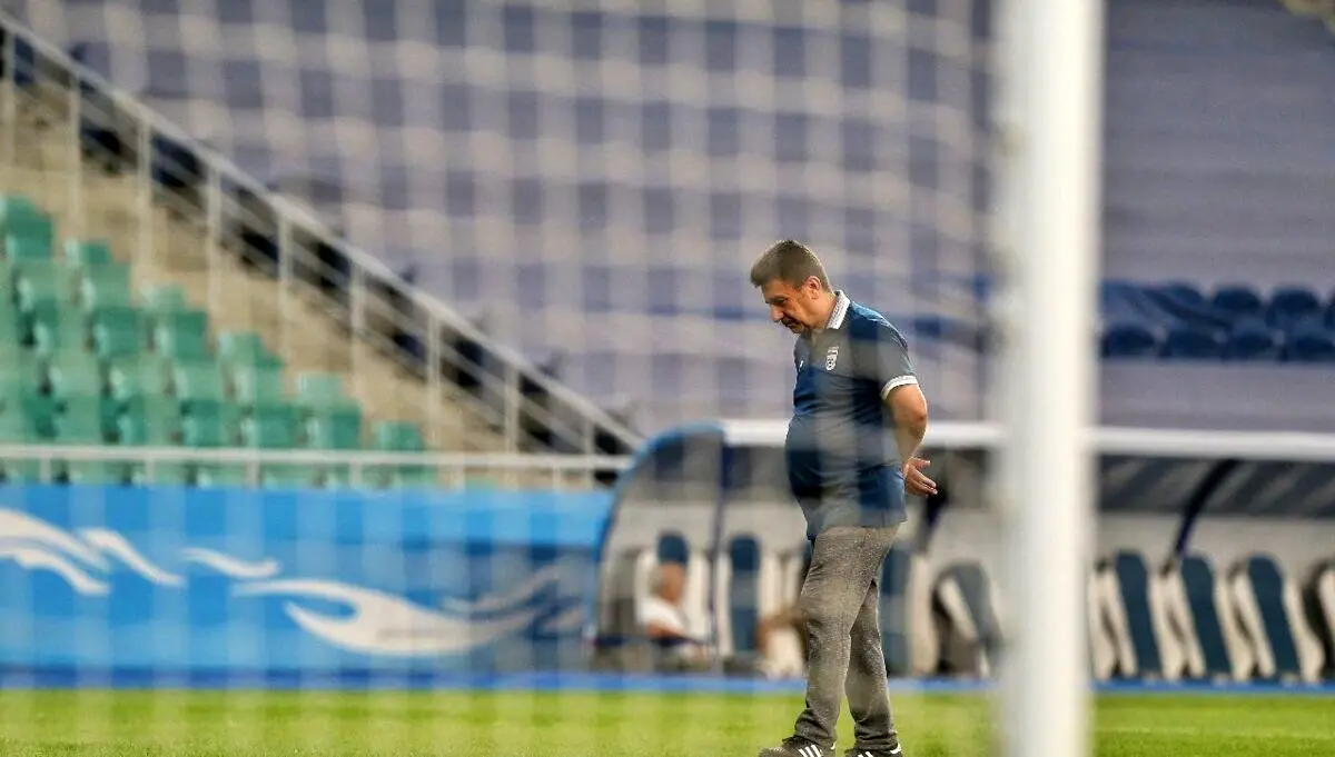 تماشاگر وی آی پی بازی استقلال - تراکتور / آشتی کنان در راه است 