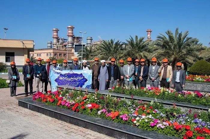 آشنایی اساتید دانشگاه علوم کشاورزی با فعالیت های فجر انرژی