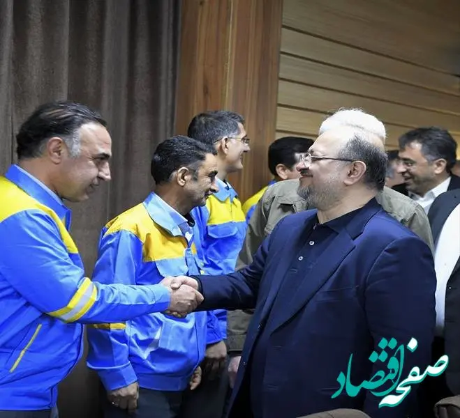 هدف‌گذاری هلدینگ خلیج‌فارس برای تأمین منابع مالی خارجی/ ضرورت مولدسازی منابع مازاد شرکت‌ها/ بهره‌گیری از تجربه پیش‌کسوتان صنعت پتروشیمی/ لزوم تمرکز پتروشیمی بوعلی سینا بر تداوم روند افزایشی تولید