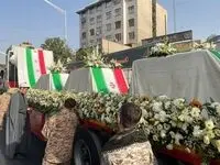 عکس هایی خاص از حضور قالیباف و ظریف در مراسم تشییع شهدای حمله اسرائیل به ایران / این سردار معروف با لباس نظامی آمد