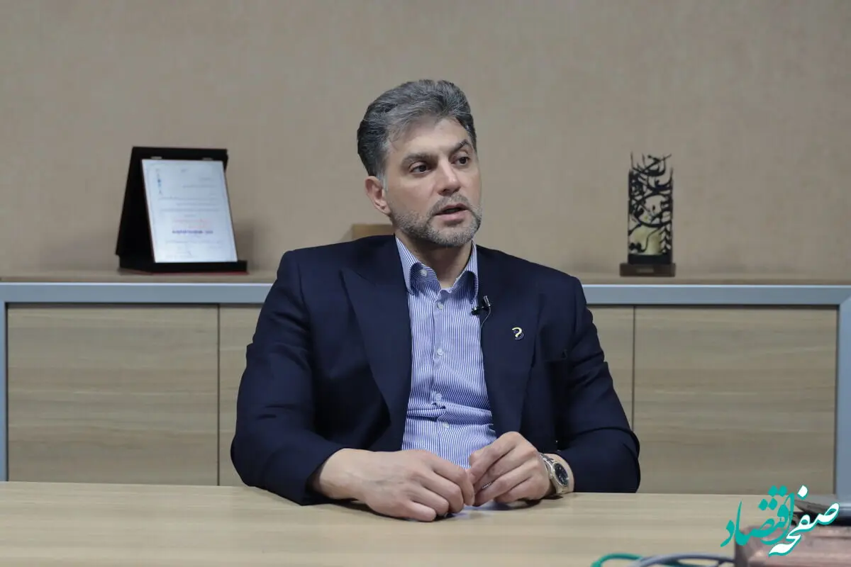  قمار بر سر اعتماد سهامداران /  آیا تعلیق ایران‌خودرو راه خروج از ورشکستگی است؟