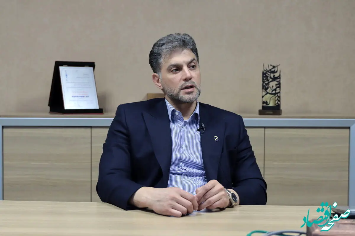  قمار بر سر اعتماد سهامداران /  آیا تعلیق ایران‌خودرو راه خروج از ورشکستگی است؟