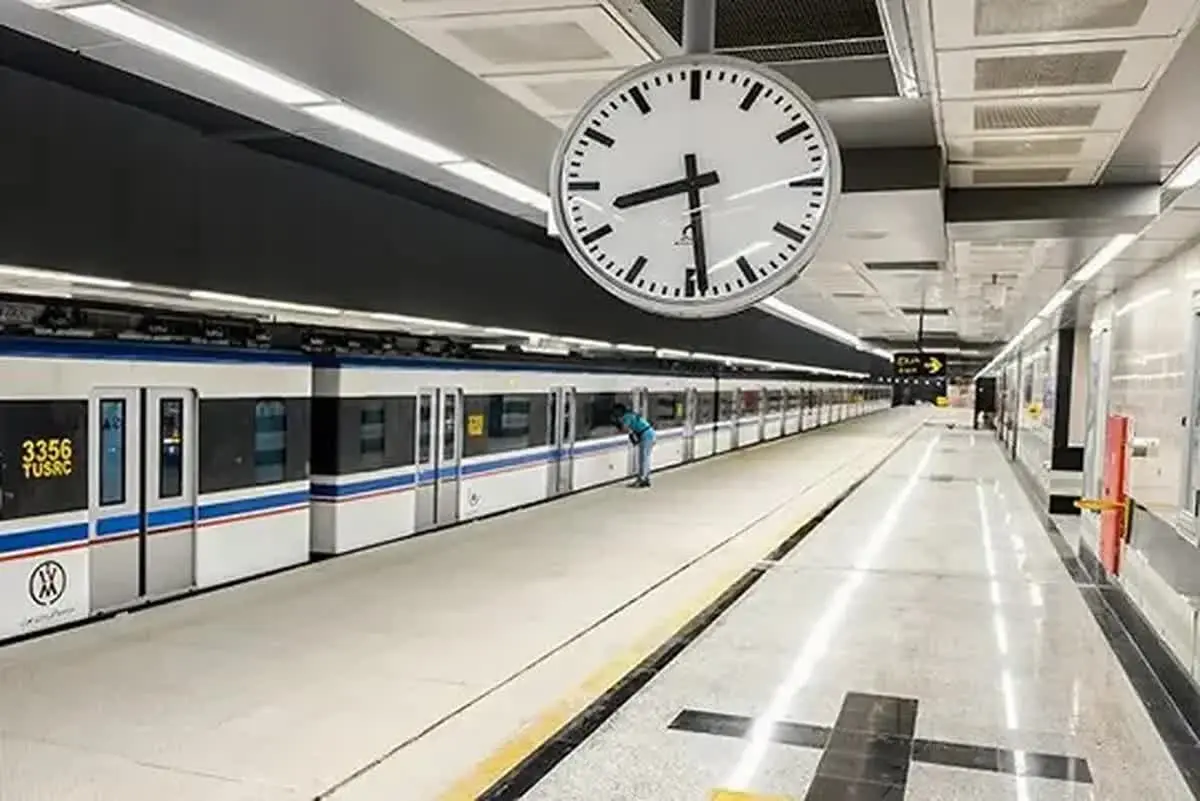 خبر مهم برای مسافران مترو تهران؛ ساعت کاری مترو دوباره تغییر کرد