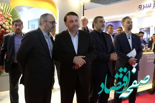بازدید دکتر ابراهیمی از غرفه شرکت‌های تابعه بانک سپه در نمایشگاه ایران اکسپو ۲۰۲۵
