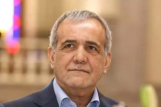 این مرد عجیب به مسعود پزشکیان شباهت دارد! + عکس