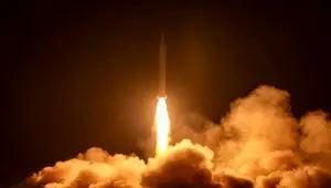 رونمایی سپاه از موشکهای عماد و قدر در شهرهای زیرزمینی