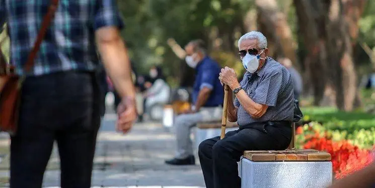 بیمه تکمیلی بازنشستگان تمدید نشد | چه بلایی بر سر حقوق و درمان بازنشستگان آمد؟
