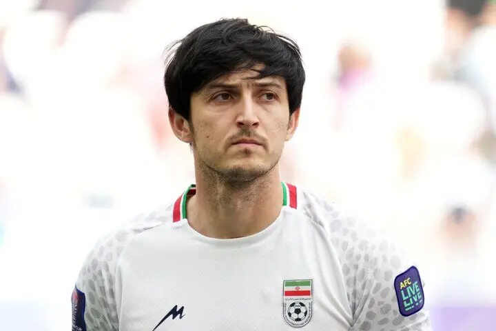 دورهمی سردار آزمون با خواننده معروف + عکس