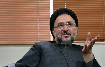 یک توصیه معنادار این فرد به ظریف؛ جواب چند نفر کاسب را ندهید!
