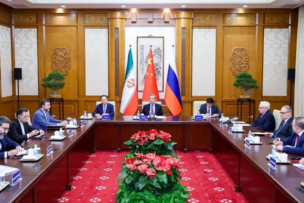 آیا فشارهای آمریکا به ایران با دیپلماسی چین و روسیه افزایش می‌یابد؟ | آمریکا همچنان از مذاکرات چندجانبه با ایران دور است