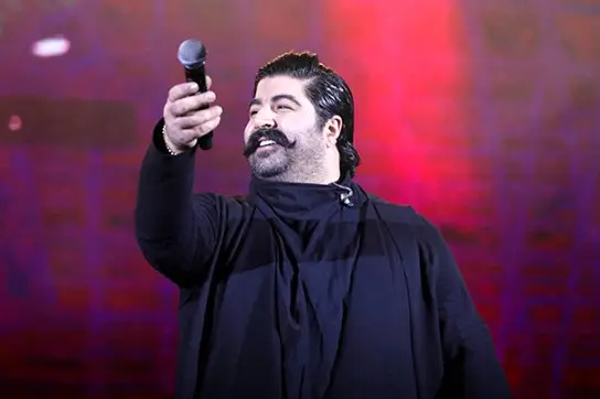 ویدئوی کامل اجرای بی نقص بهنام بانی به یاد اکبر گلپا