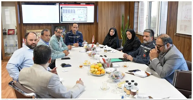 دیدار مدیرعامل شرکت آهن و فولاد ارفع با رییس بیمارستان ضیایی اردکان