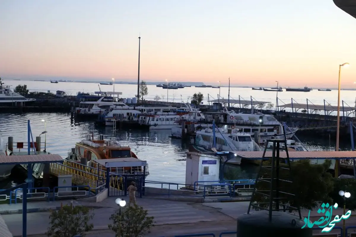 علت تعطیلی بندر شهید حقانی از شامگاه پنجشنبه چیست؟ 