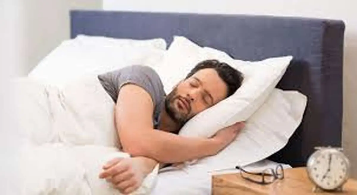 بخوانید تا بدانید چرا نوشیدن آب قبل از خواب برای سلامتی مضر است