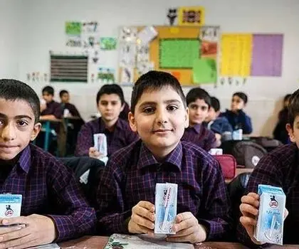 پادکست | شیر رایگان مدارس چه زمانی به دست دانش‌آموزان می‌رسد؟