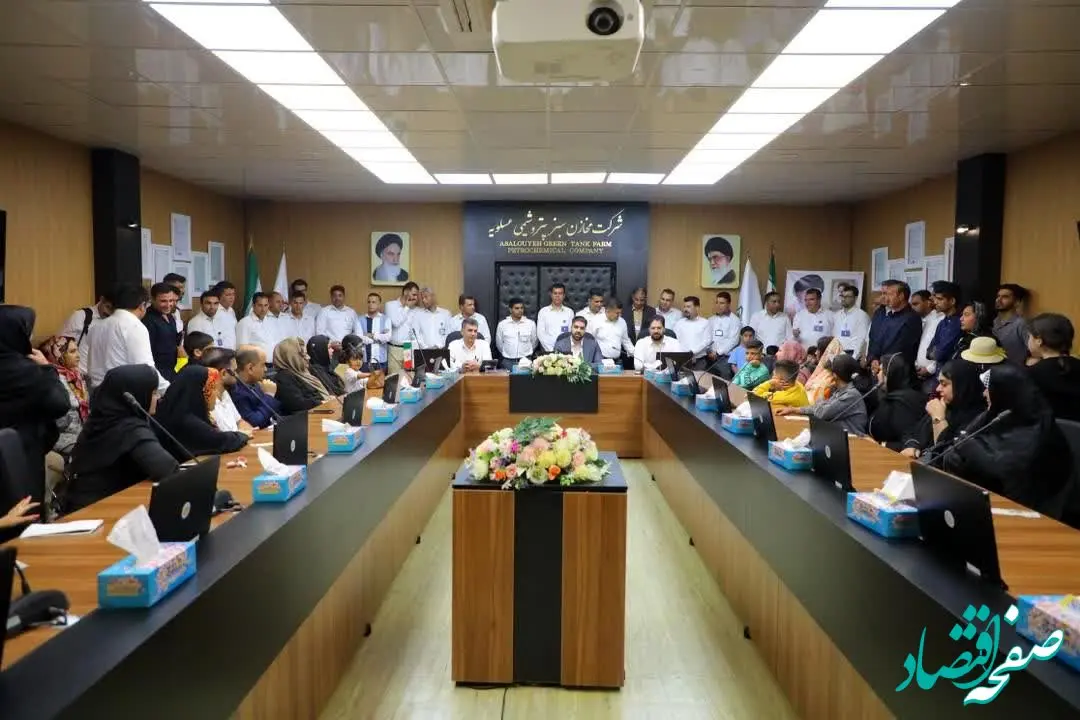 جشن تحویل سال‌ در شرکت مخازن سبز پتروشیمی عسلویه با حضور مهندس باتمانی مدیرعامل

