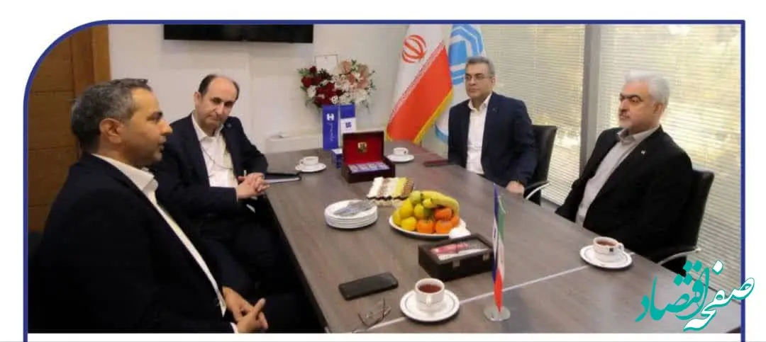 تقدیر مدیر شعب بانک صادرات استان خراسان رضوی از بهبود خدمات و عملکرد بیمه سرمد در بازدید از شعبه مشهد