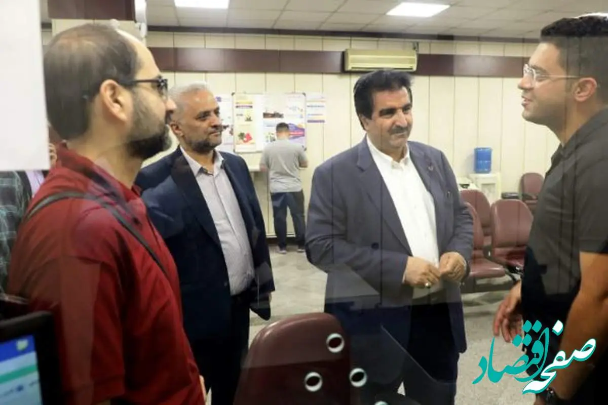 بازدید مدیرعامل بانک رفاه کارگران از شعب این بانک در شهر تهران