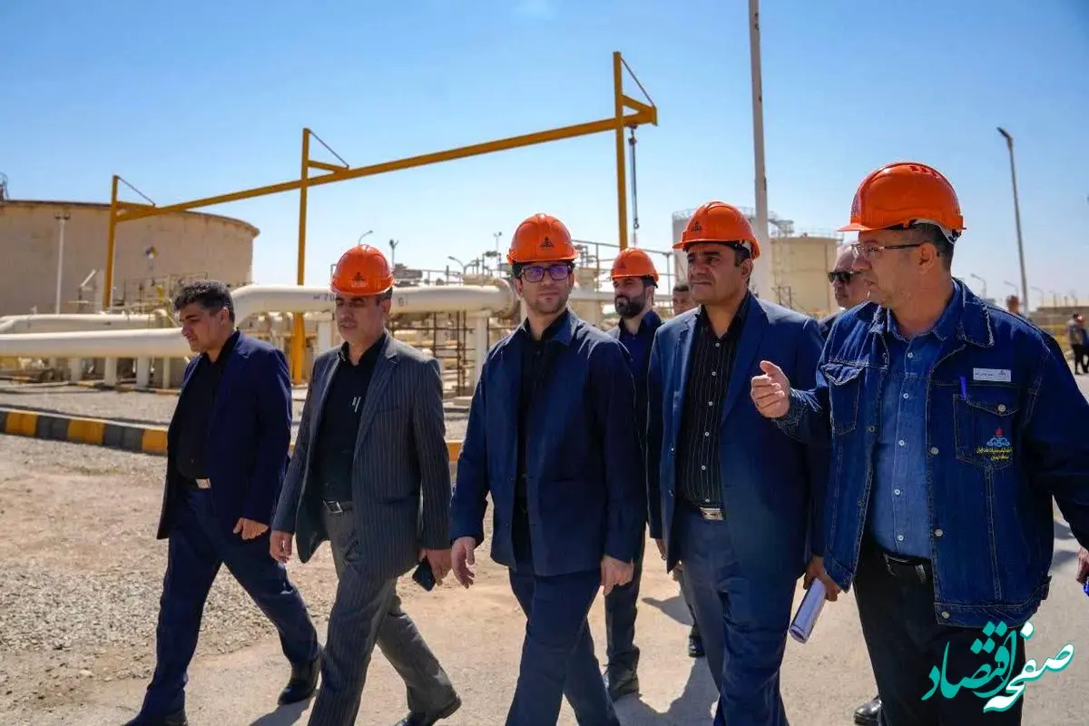 بازدید معاون وزیر نفت از پالایشگاه تهران، انبار نفت ری و تأسیسات خطوط لوله و مخابرات نفت