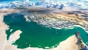 ادعای سنتکام: ۹ کشتی تجاری در تنگه هرمز تغییر مسیر دادند  