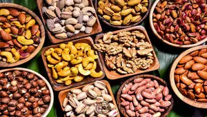جدول قیمت پسته، تخمه، آجیل و خشکبار امروز دوشنبه ۱۰ فروردین ۱۴۰۵ 