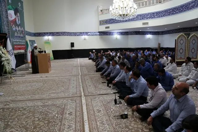 مراسم گرامیداشت چهلم شهدای خدمت در شرکت صنایع پتروشیمی کرمانشاه برگزار شد