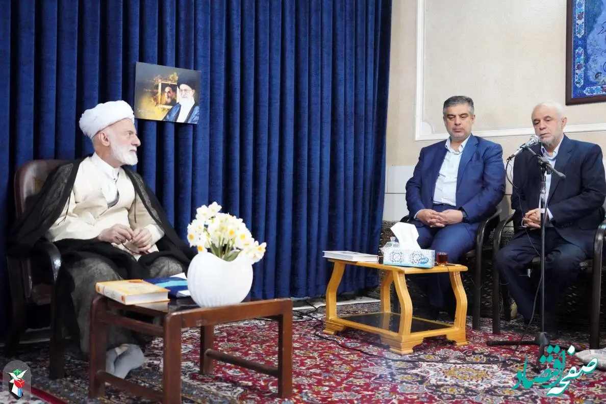 درخشش بیمه دی در خدمات‌رسانی به ایثارگران؛ رتبه اول توانگری و پرداخت به‌روز مطالبات درمانی