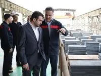 بازدید عضو هیئت‌ مدیره شرکت فولاد اکسین خوزستان از نواحی مختلف کارخانه و روند تعمیرات خط تولید