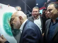 گزارش تصویری: بازدید دکتر موالی‌زاده، استاندار خوزستان، به همراه جمعی از مدیران استان از غرفه فولاد اکسین خوزستان در نمایشگاه هفته دولت