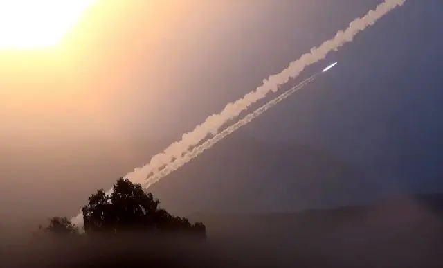 ادامه حملات موشکی و پهپادی از لبنان به سرزمین های اشغالی 